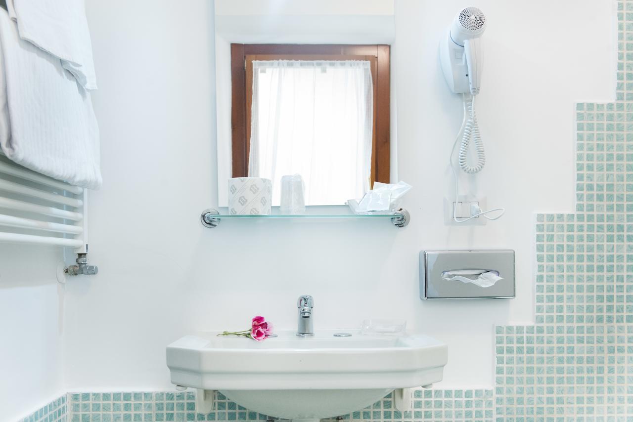 Bed and Breakfast Domus Popolo Roma Exterior foto